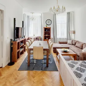 **** Apartahotel Old Town Square República Checa